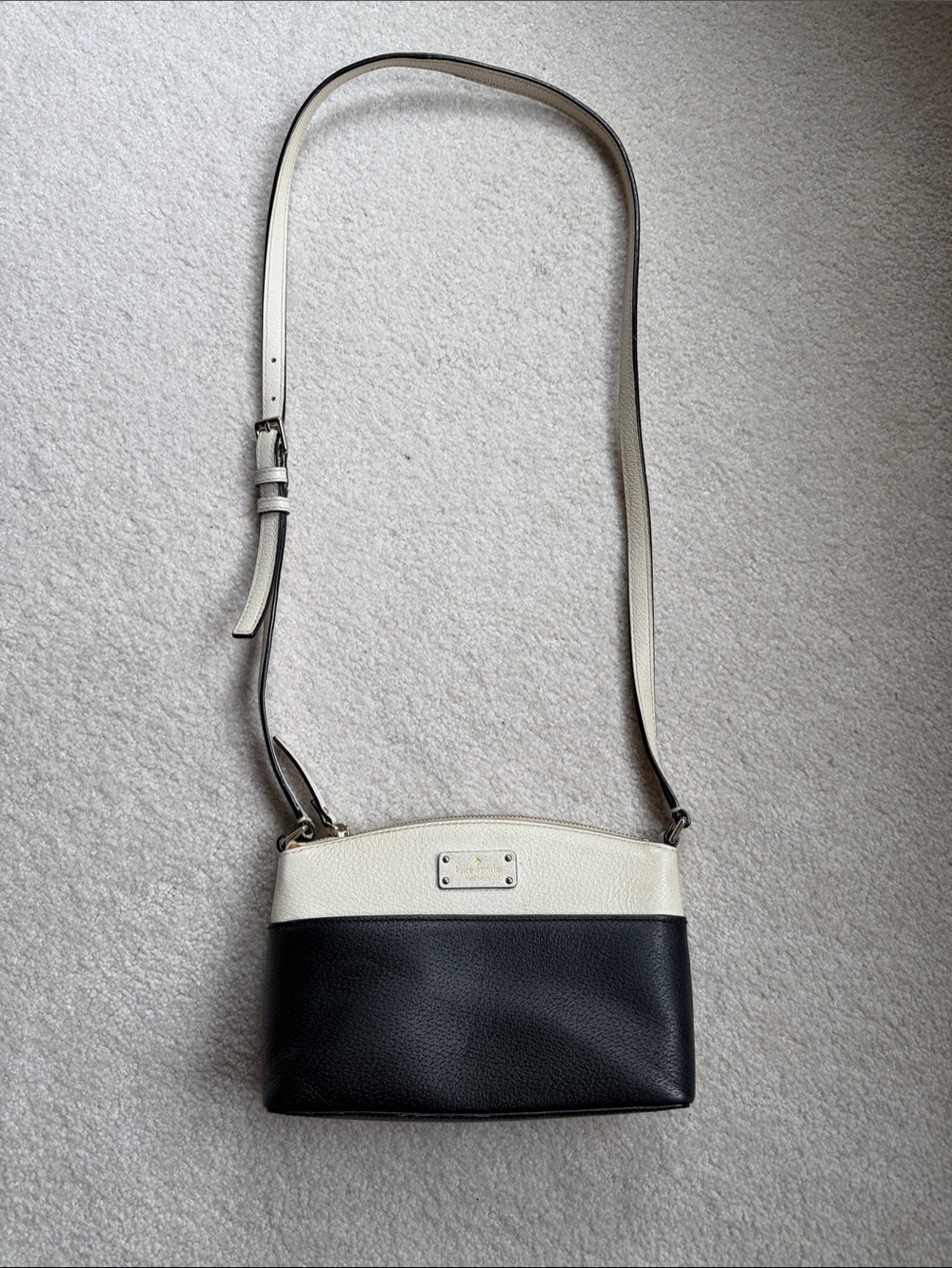 Kate Spade White/Cream and Black Leather Small Crossbody Bag